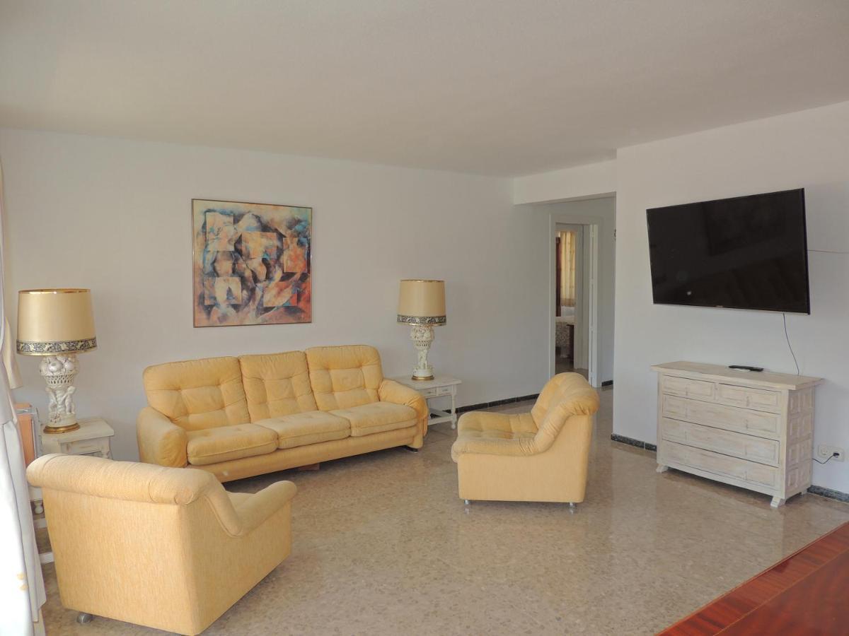 Eurosol Carihuela Beach Torremolinos Bagian luar foto